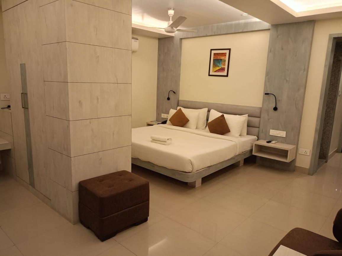 Hotel Rishiraj, Nagaon Nagaon  Екстериор снимка