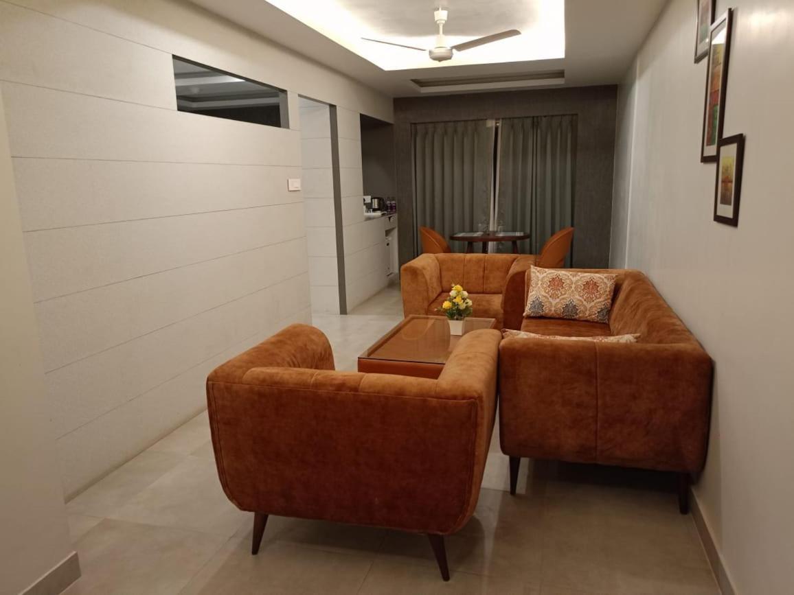 Hotel Rishiraj, Nagaon Nagaon  Екстериор снимка
