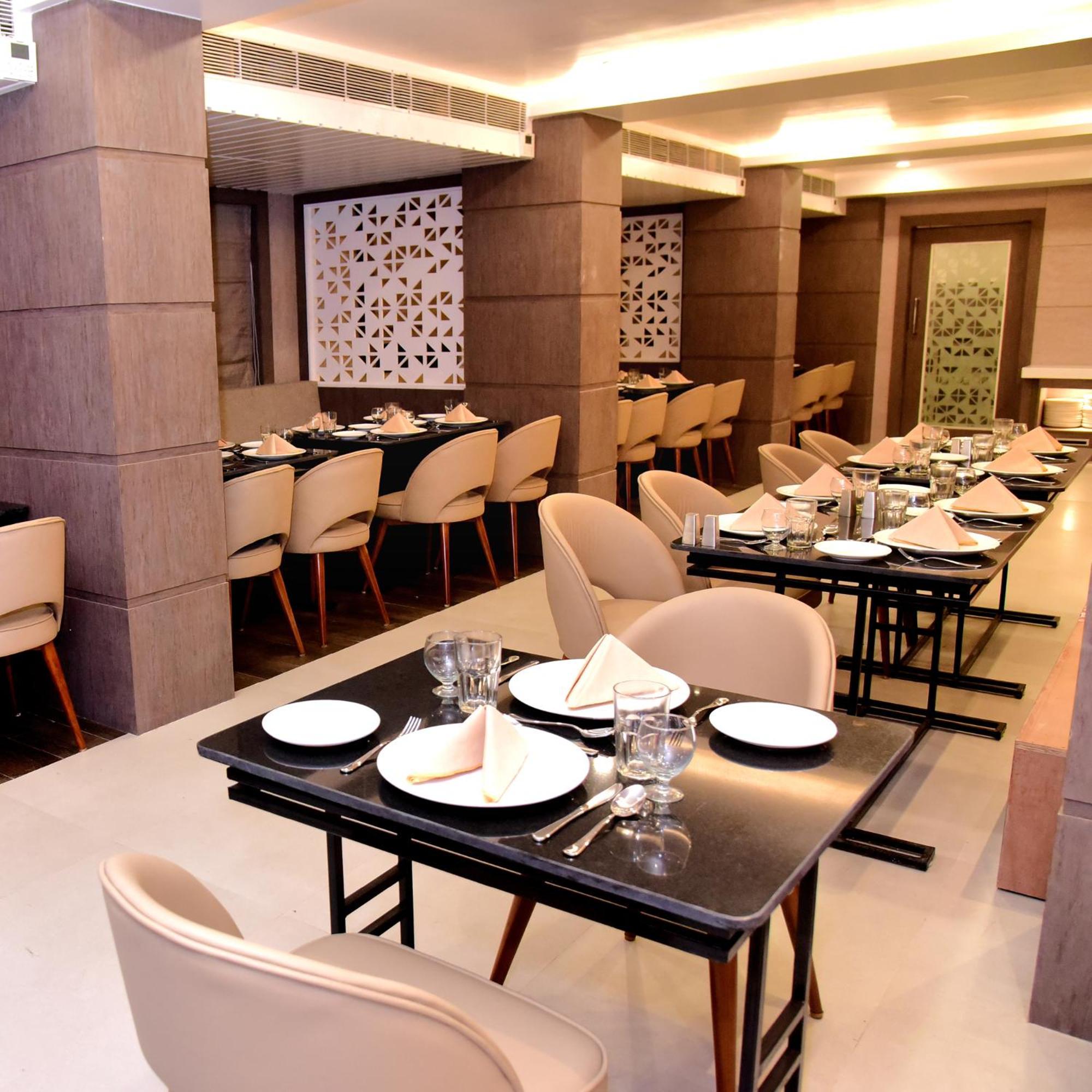 Hotel Rishiraj, Nagaon Nagaon  Екстериор снимка